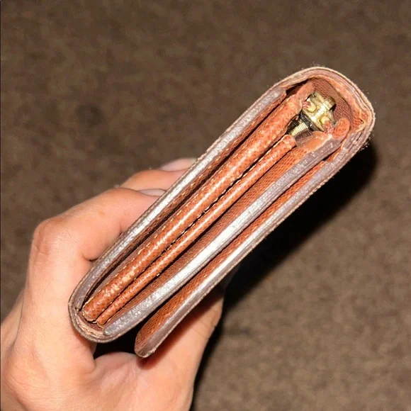 Authentic Louis Vuitton Brown Monogram Wallet in Good Pre-loved Condition - Picture 5 of 7